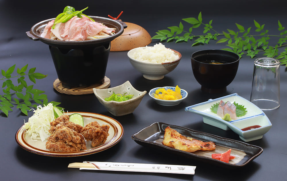 夕食